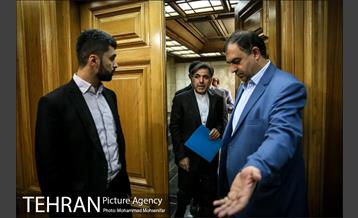 ارائه برنامه عباس آخوندی کاندید پست شهردار 6