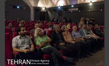 کودکان و زنان آسیب دیده به تماشای فیلم  یک سامورایی در برلین پرداختند 9