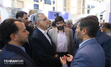 بازدید شهردار تهران از نمایشگاه شهرهای خواهرخوانده و توانمندی های مدیریت شهری تهران