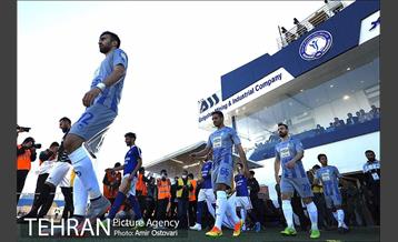 دیدار تیم های گلگهر سیرجان و استقلال تهران 26