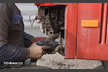 مرکز تعمیر و بازسازی اتوبوس های شهری 4