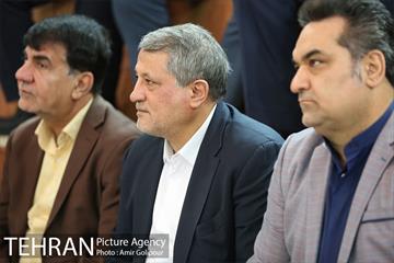 بازدید مهندس محسن هاشمی و دکتر شجاع پوریان از اماکن و پروژه های منطقه ۲۲ 1