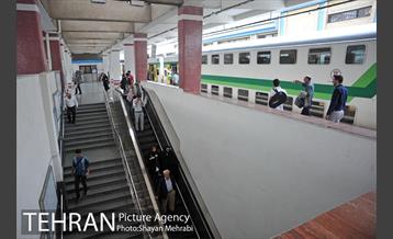 سرویس رسانی مجدد مترو خط 5 در روزهای جمعه 44