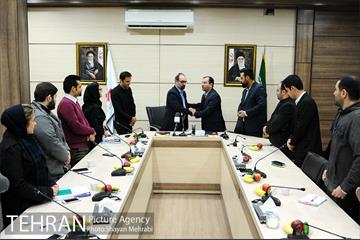 تفاهم نامه همکارى بین مرکز ارتباطات و امور بین الملل شهردارى تهران با ستاد توان افزایى و حمایت از فعالیت سازمان هاى مردم نهاد شهر تهران 18