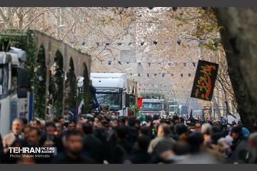 تشییع پیکر ۲۰۰ شهید گمنام دفاع مقدس در تهران 32