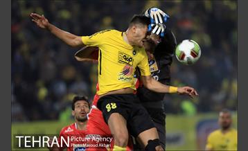 دیدار تیم‌های فوتبال پرسپولیس - سپاهان 17
