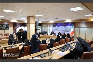 نشست خبری بین‌المللی آنلاین بررسی تاثیر حمله آمریکایی-صیهونیستی بر زنان، کودکان و خانواده‌های ایران 14