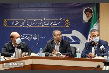 دیدار شهردار تهران با نخبگان منطقه 16 شهرداری 11