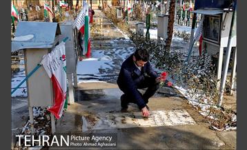 آیین غبارروبی از مزار شهدای انقلاب اسلامی 11