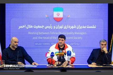 نشست مدیران شهرداری تهران با رئیس جمعیت هلال احمر 23