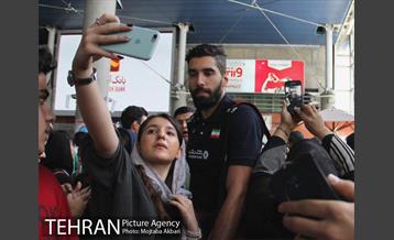 بازگشت تیم ملی والیبال به ایران 5