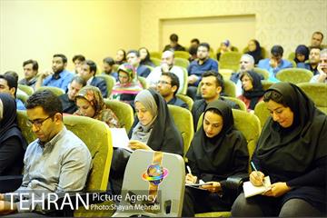 نشست بررسی دایره مشمول قانون ممنوعیت بکارگیری بازنشستگان 16