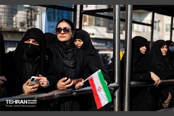 تشییع پیکر مطهر شهدای ناوشکن دنا