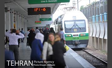 سرویس رسانی مجدد مترو خط 5 در روزهای جمعه 45