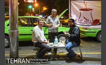 مراسم افطاری ساده در پایانه های تاکسیرانی شهر تهران 24