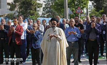 اقامه نماز عید سعید فطر در محله شهران 52