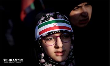 بدرقه شهیدان تنگسیری و اسحاقی توسط اهالی پایتخت 39