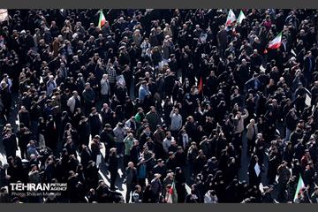 اجتماع مردم تهران در پی شهادت رهبر انقلاب - 1 41