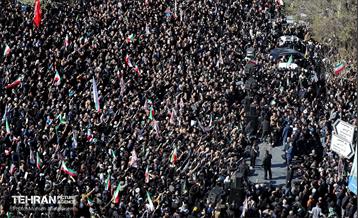 اجتماع مردم تهران در پی شهادت رهبر انقلاب - 2 25