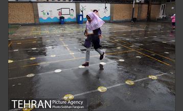 مانور سراسری زلزله در دبستان شهید بهشتی 32