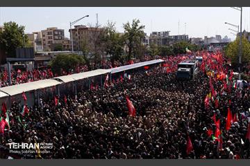 تشییع پیکر آقای شهید ایران - 3 37