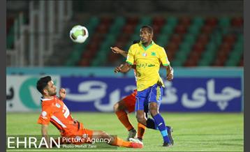 دیدار تیم های صنعت نفت آبادان و سایپا 6