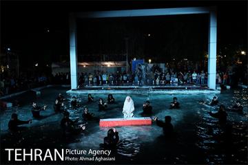 نمایش دریادلان 28