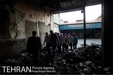 بازدید شهردار تهران از خسارت آتش سوزی اخیر میدان حسن آباد 24