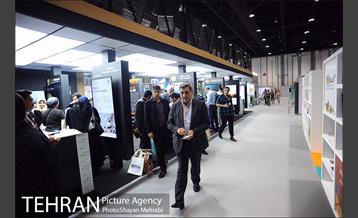 بازدید پیروز حناچی از نمایشگاه مجمع جهانی شهری در ابوظبی امارات 13