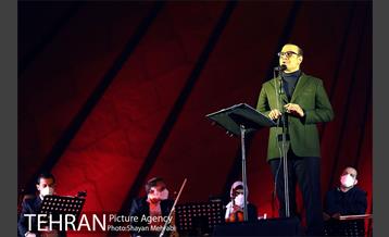 کنسرت آنلاین علیرضا قربانی در میدان آزادی 15