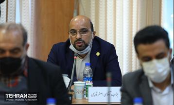 نشست هم اندیشی شهردار تهران با نخبگان منطقه 22