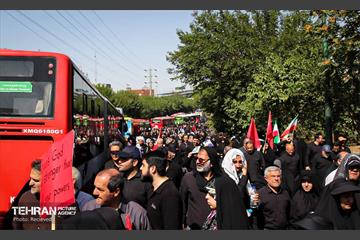 خدمات‌رسانی ناوگان اتوبوسرانی در مراسم تشییع آقای شهید ایران 3