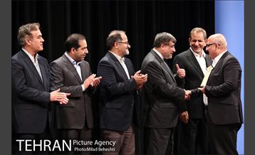 نخستین جشن فارغ التحصیلی ادوار دانشکده خبر 21