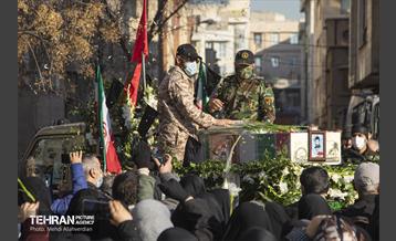 مراسم تشییع پیکر شهید سید مرتضى قدیرى در منطقه 10