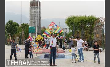 جشنواره بادبادک ها در بوستان آب و آتش 18