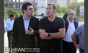 طبیعت گردی مارک ویلموتس در پل طبیعت 5