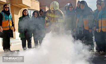 تمرین زلزله و ایمنی در منطقه ۲۲ 7