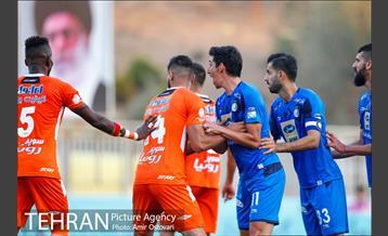 دیدار تیم‌های سایپا و استقلال تهران در لیگ برتر فوتبال ایران 7
