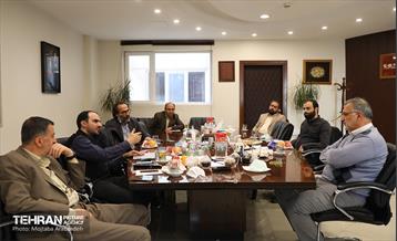 بازدید شهردار تهران از موسسه همشهری 4