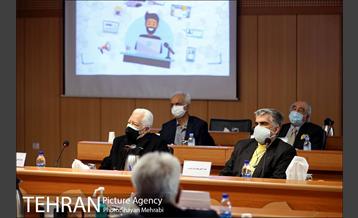 نشست صمیمانه شهردار تهران با اساتید و مفاخر حوزه معماری و شهرسازی 2