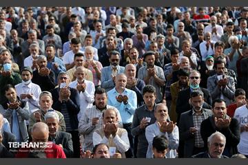 اقامه نماز عید فطر در حرم حضرت عبدالعظیم حسنی(ع) 7