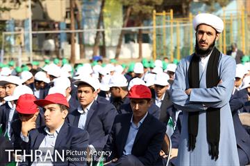 شهردار تهران در آیین نواختن زنگ سال تحصیلی جدید در دبیرستان ماندگار البرز 26