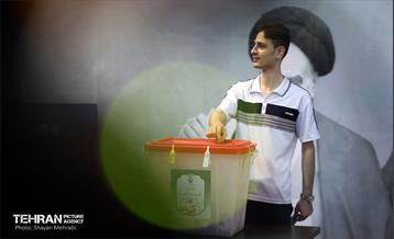 انتخابات چهاردهمین دوره ریاست جمهوری - حسینیه جماران 25