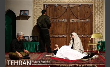 نمایش همسایه آقا‎ 25