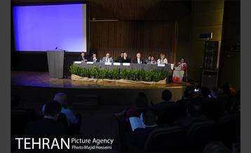 حضور دکتر گیل آبادی و سخنرانی در اجلاس حکمرانی شهری ظرفیت و توسعه نهادی