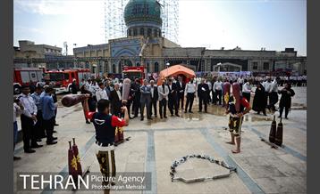 بازدید اعضای شورای اسلامی شهر از نمایشگاه آتش نشانی 44