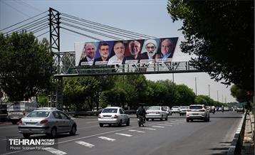 نصب تبلیغات نامزدهای چهاردهمین دوره انتخابات ریاست جمهوری در پایتخت 69