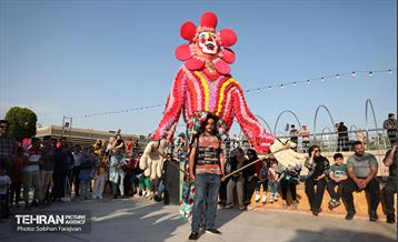 جشنواره گل و گلاب در برج میلاد 6