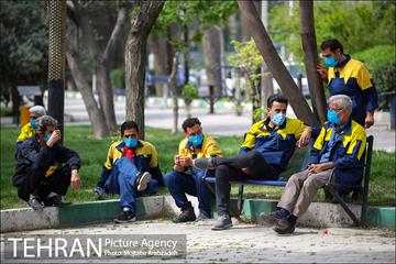 آغاز واکسیناسیون پاکبان‌ها و پرسنل جمع‌آوری پسماند شهر تهران 12