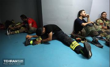 مسابقه پله‌نوردی آتش‌نشانان در برج میلاد 35